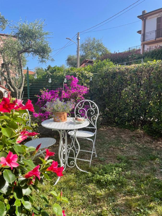 Annali Casa Vacanze - Shabby Style Nella Natura La Spezia Exteriör bild